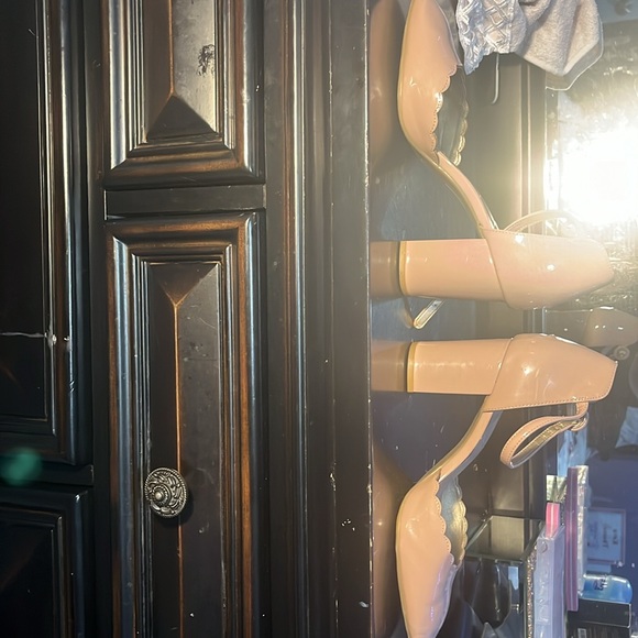 Blush pink Bandolino low heels - Picture 4 of 4